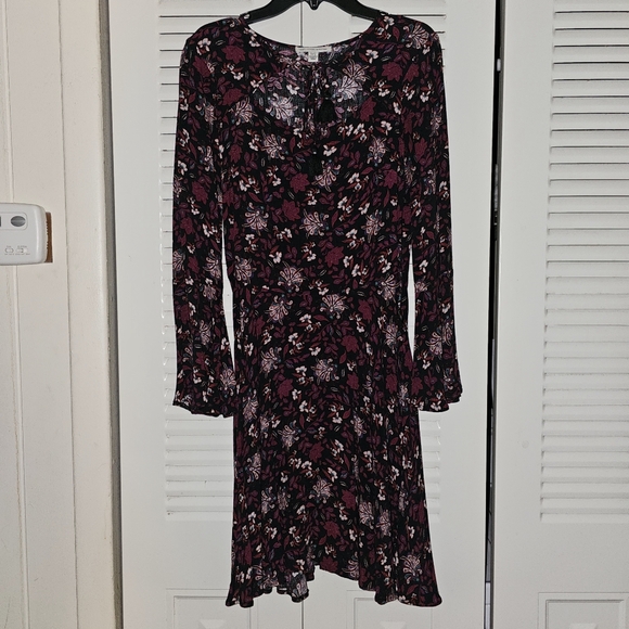 AEO Bell Sleeve Dress - Picture 2 of 5